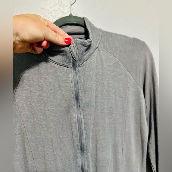 Mono B Jacket Zip Up Workout Long Sleeve Knit Stone GRAY - SZ LARGE NEW! - Picture 8 of 16